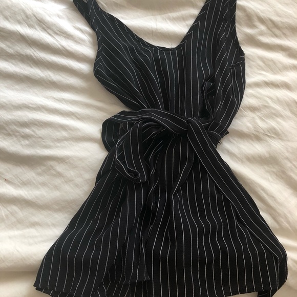 AKIRA Romper - Picture 2 of 3